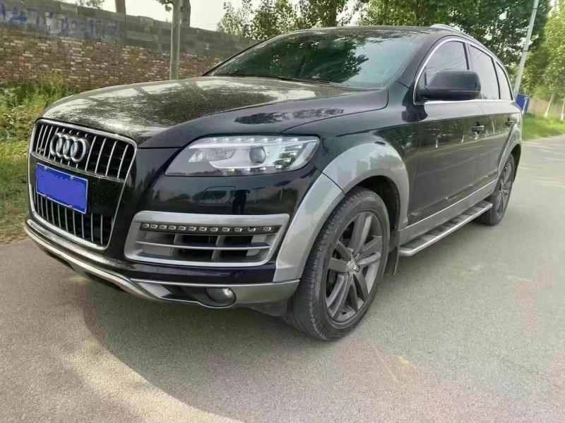 济宁12年奥迪Q75