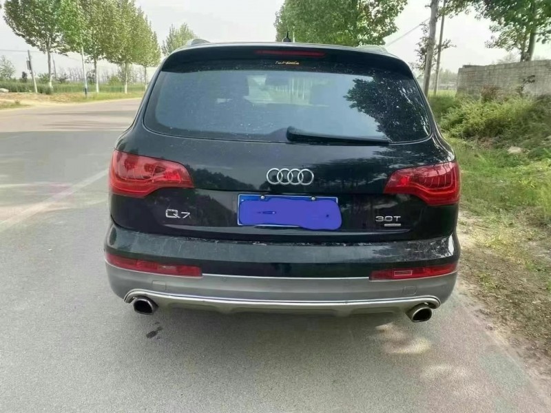 济宁12年奥迪Q71