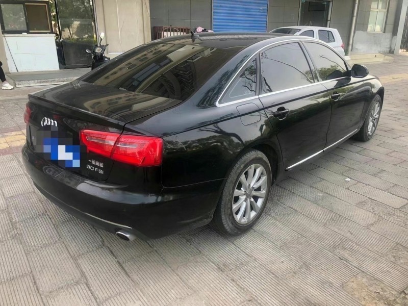 長治13年奧迪A6L7