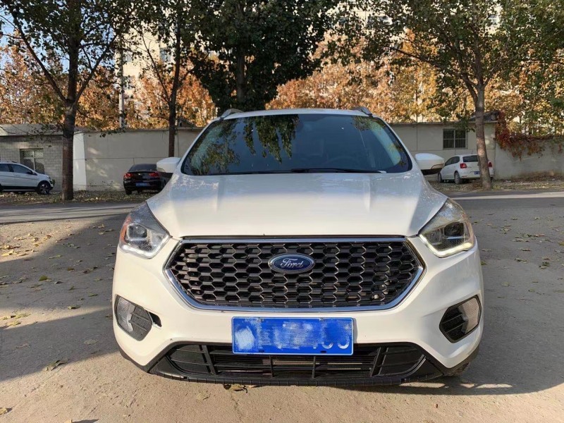 保定19年福特翼虎1