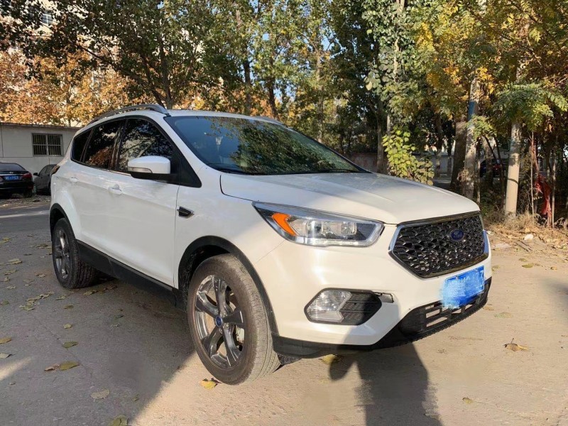 保定19年福特翼虎2