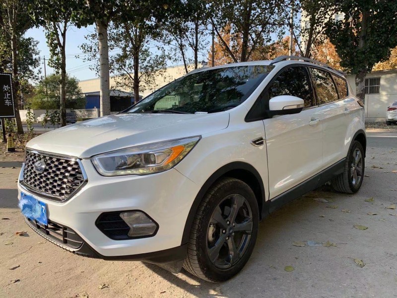 保定19年福特翼虎3