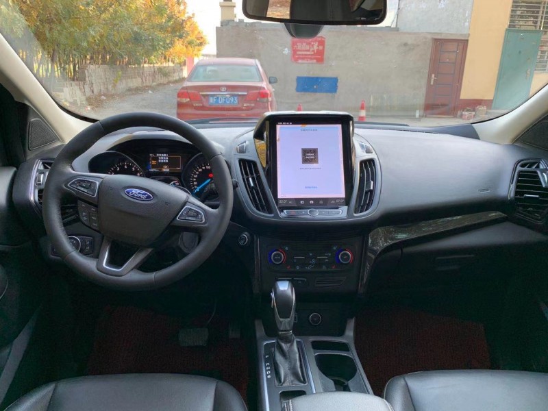 保定19年福特翼虎4