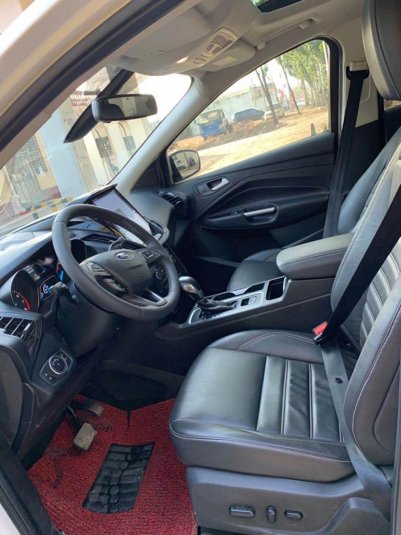 保定19年福特翼虎5