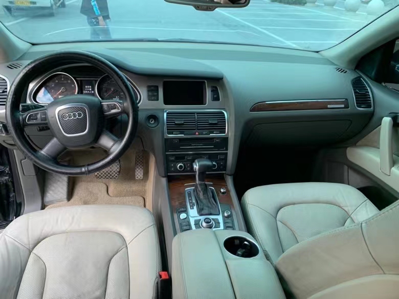 徐州12年奥迪Q77