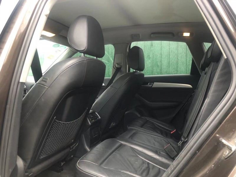 济宁13年奥迪Q57