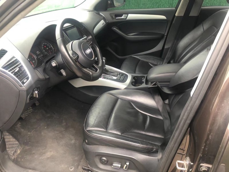 济宁13年奥迪Q58