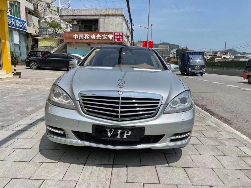 广州13年奔驰S1