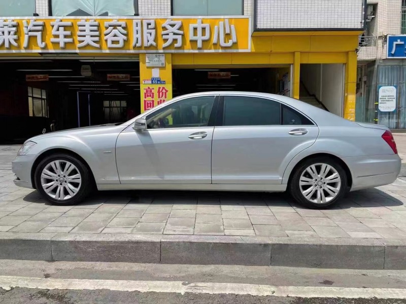 广州13年奔驰S6