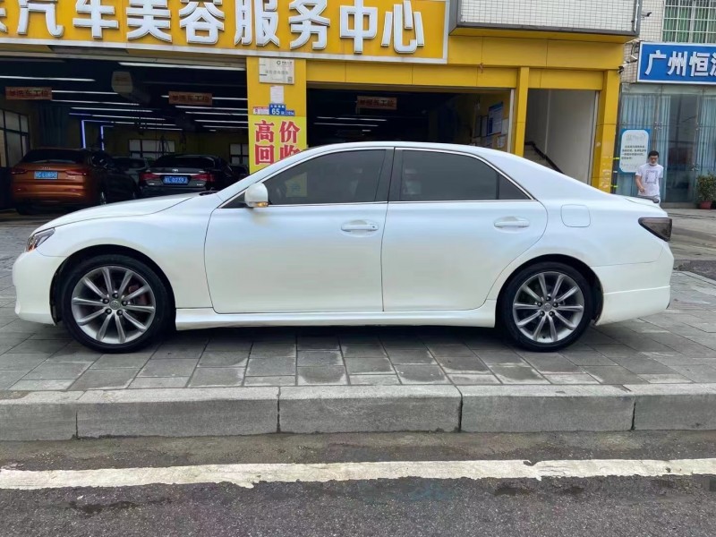 广州13年丰田锐志6