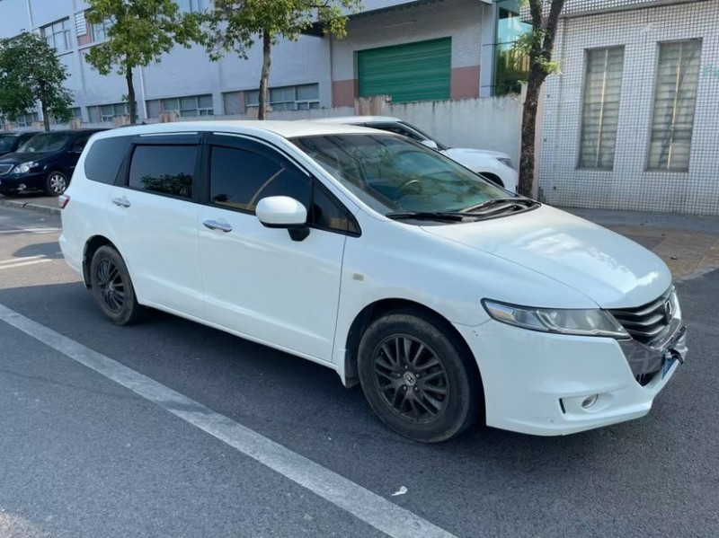 东莞12年本田奥德赛8