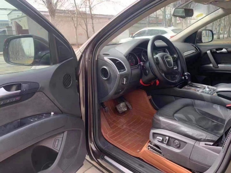 保定10年奥迪Q73