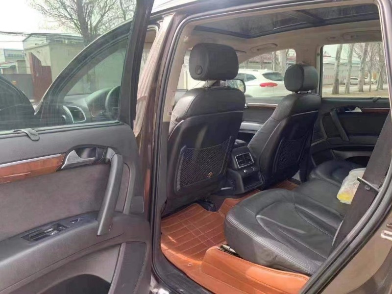 保定10年奥迪Q72