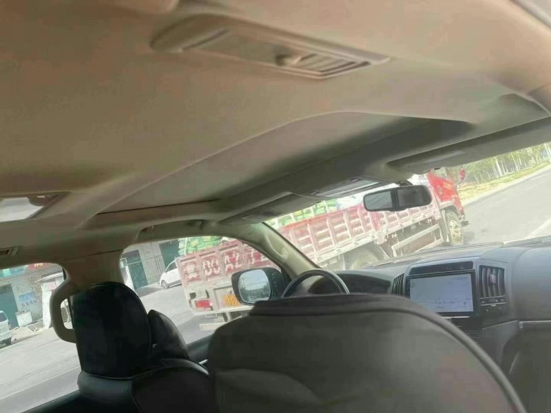 保定10年丰田兰德酷路泽5