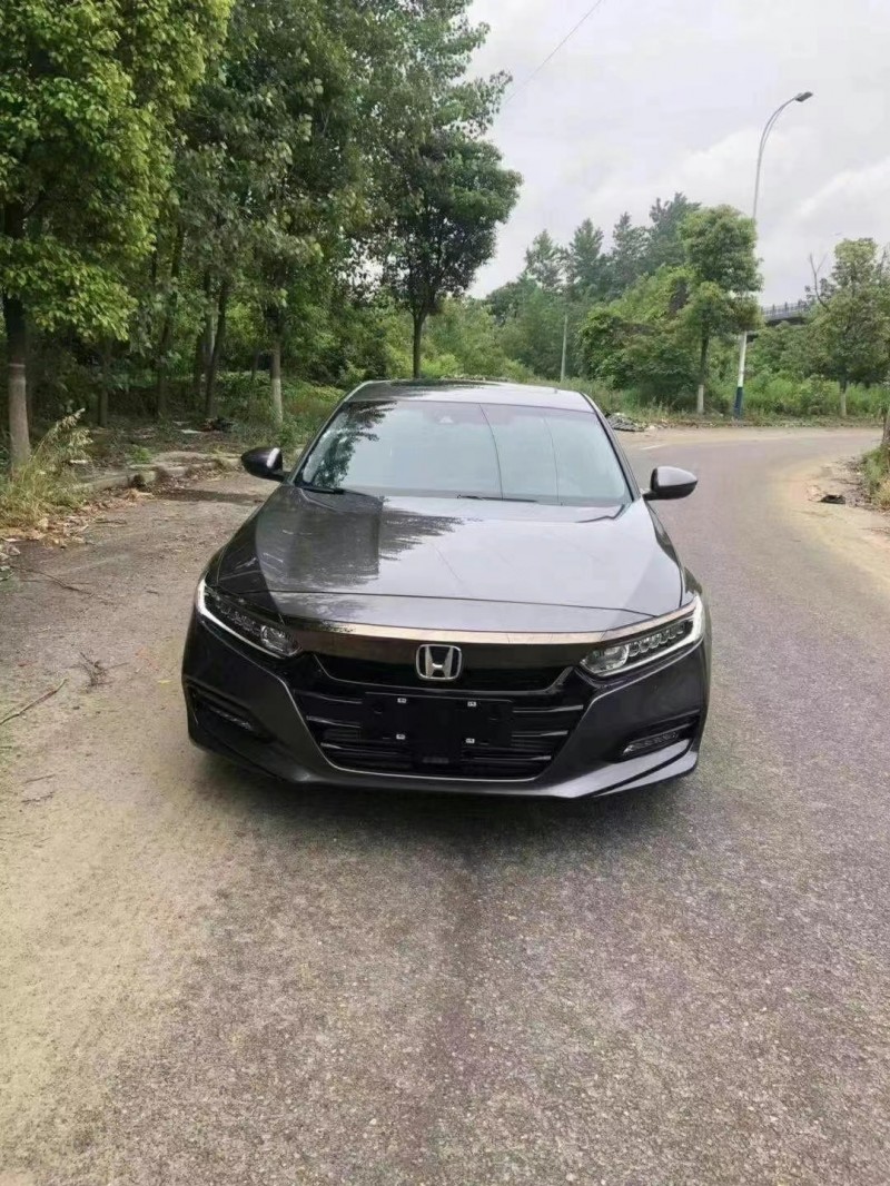 武汉21年本田雅阁1