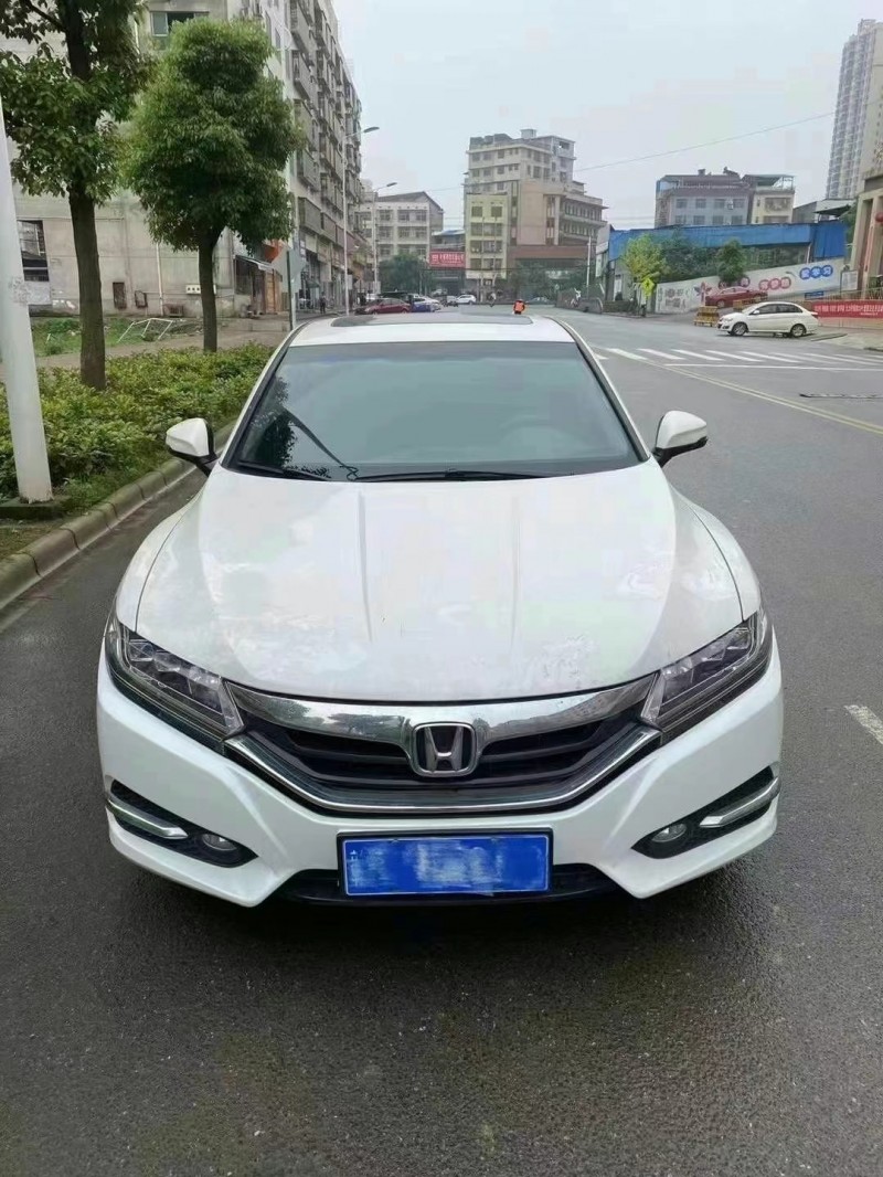 邵阳17年本田思铂睿1