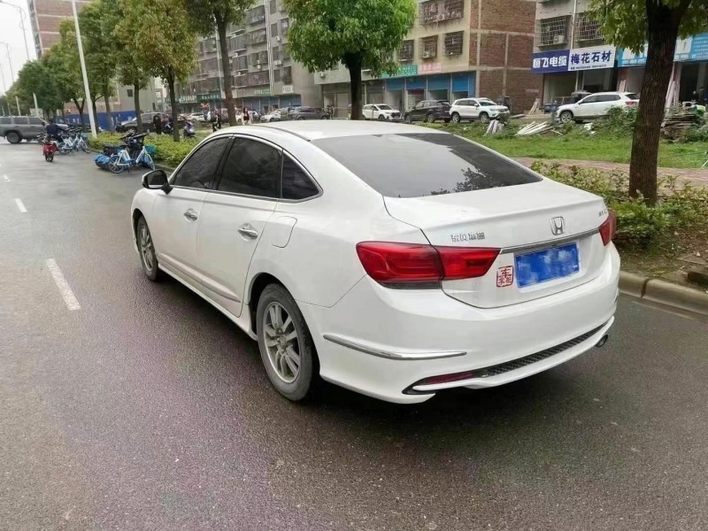 邵阳17年本田思铂睿6