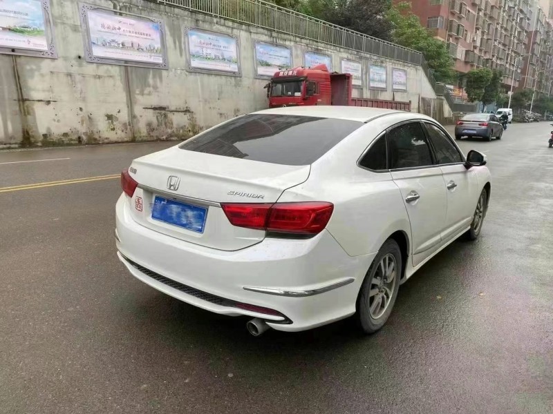 邵阳17年本田思铂睿7