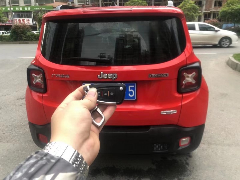 湘潭19年Jeep自由俠6