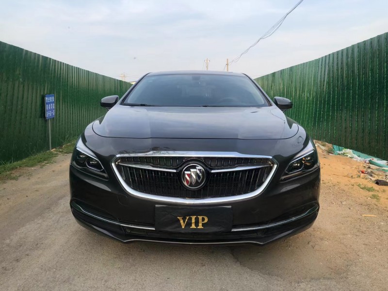 济宁19年别克君越1