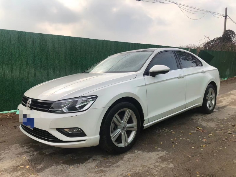 济宁17年大众凌渡3