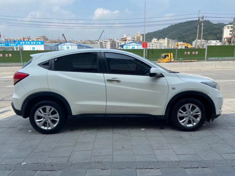 广州16年本田缤智3