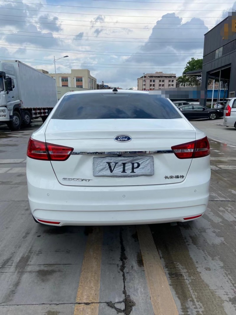 东莞18年福特福睿斯1