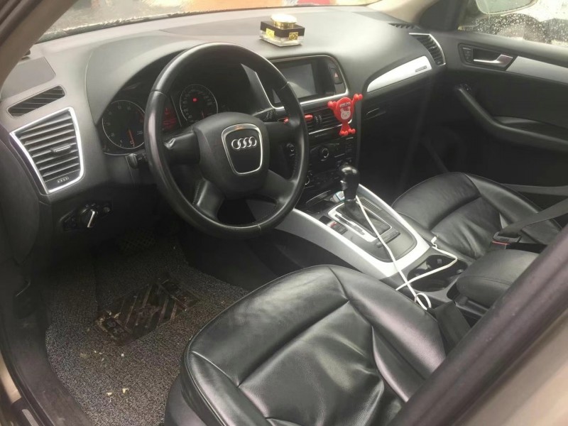 青岛11年奥迪Q54