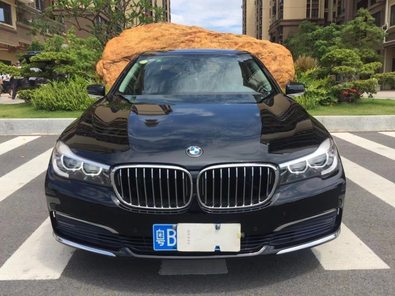 广州17年宝马7系1