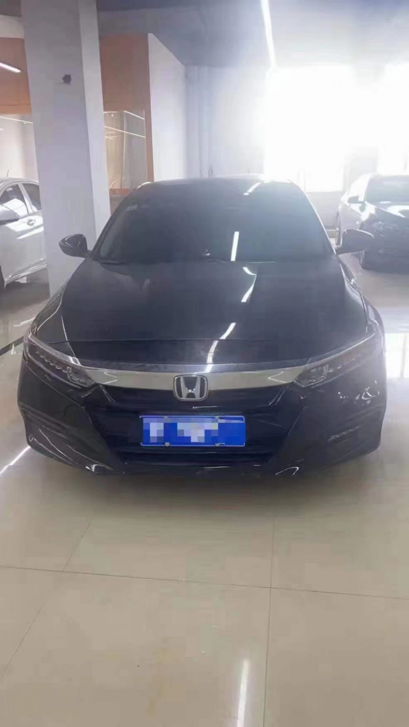 邵阳18年本田雅阁1