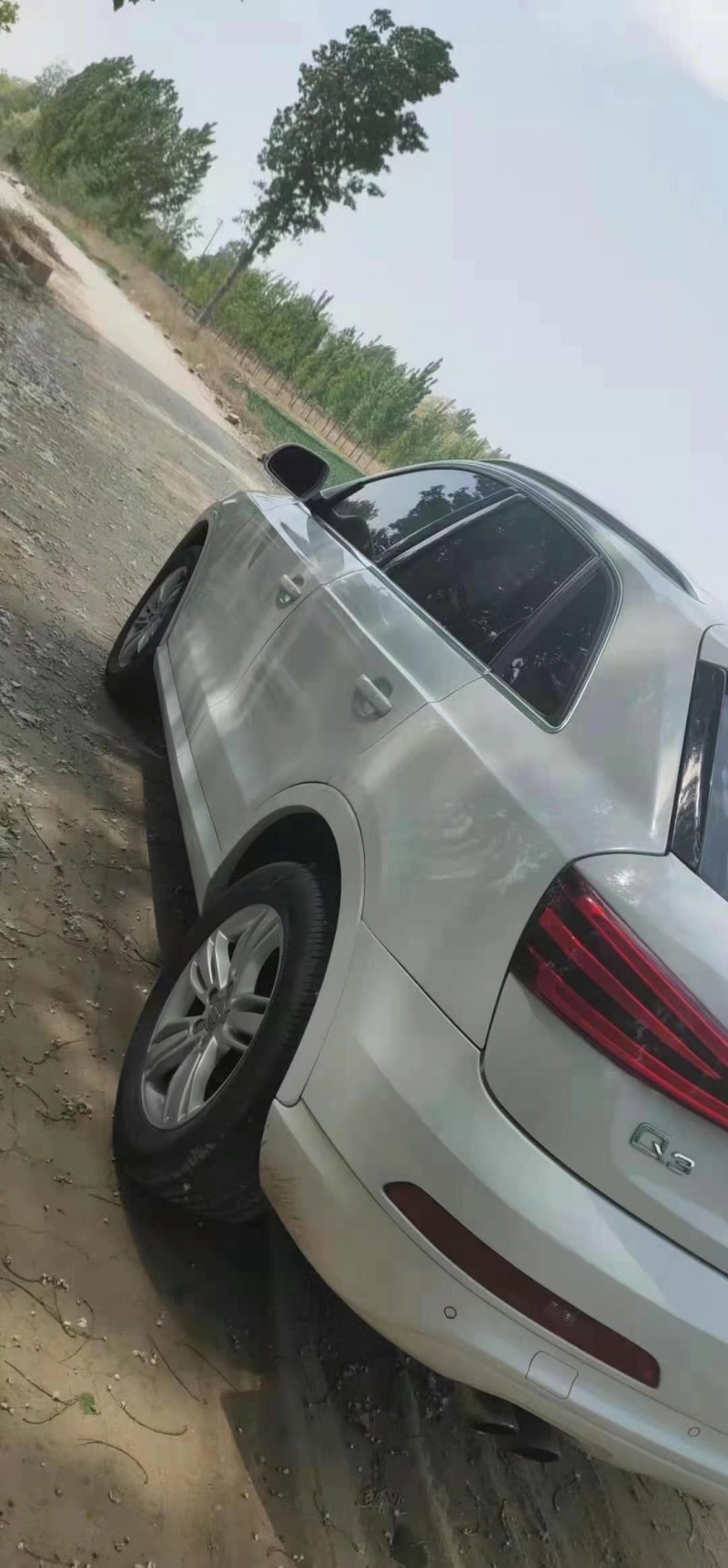 保定15年奥迪Q34