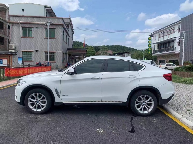 广州17年宝马X64