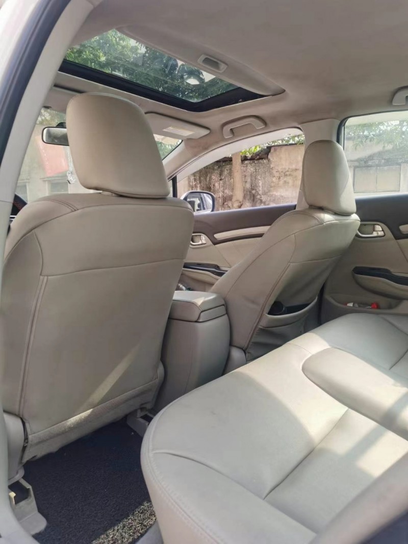 中山14年本田思域4