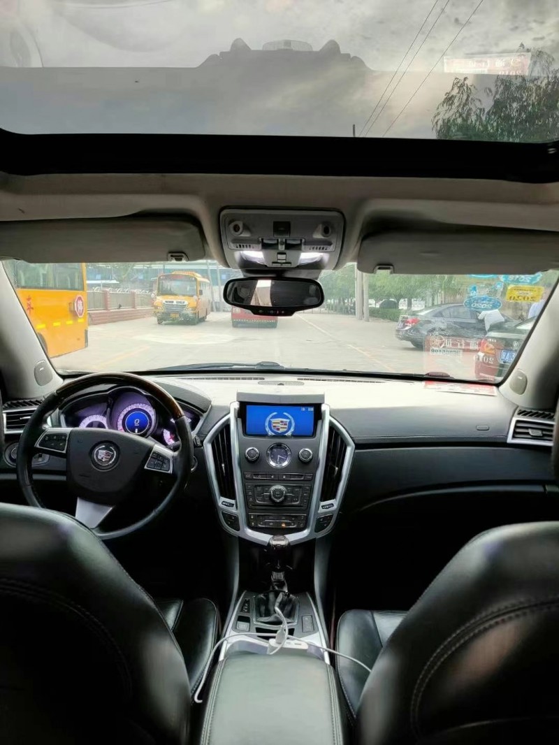 烟台12年凯迪拉克SRX3