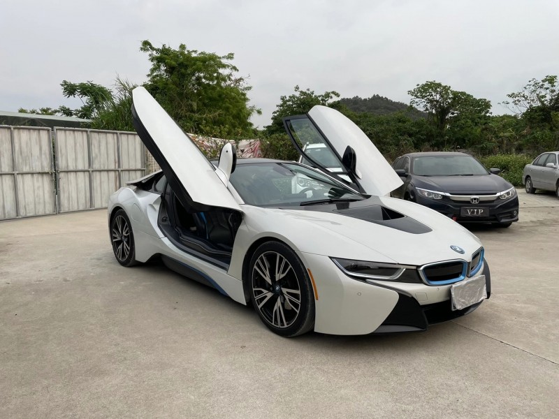 佛山17年宝马i82