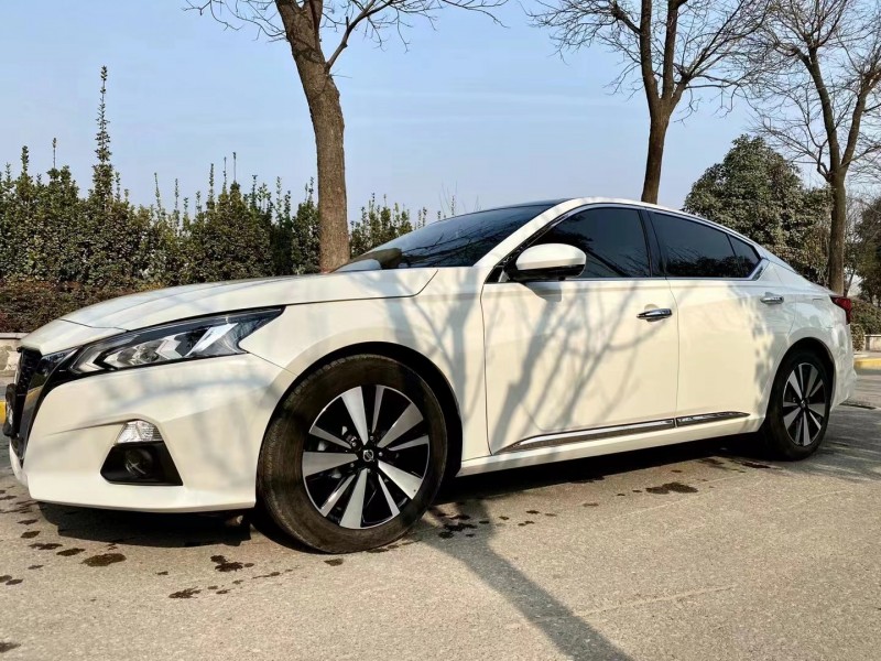 西安20年日產天籟7