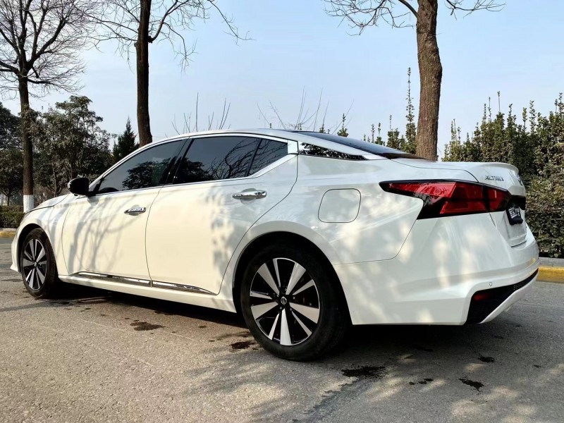 西安20年日產天籟3