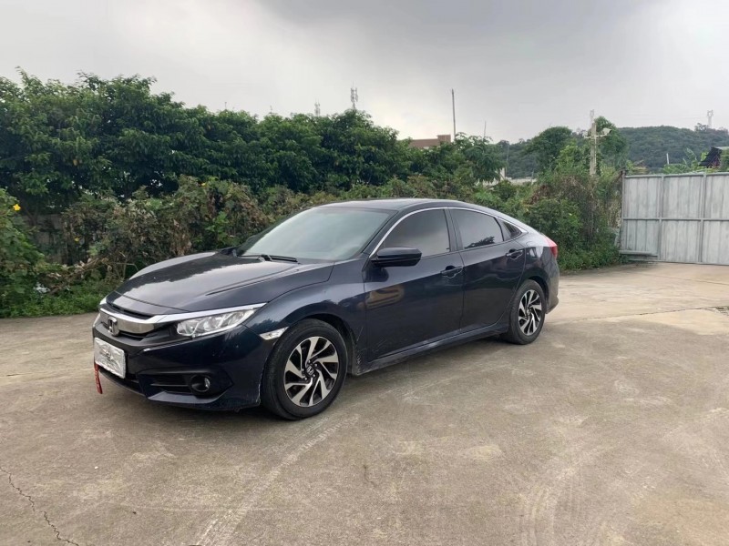 佛山17年本田思域2