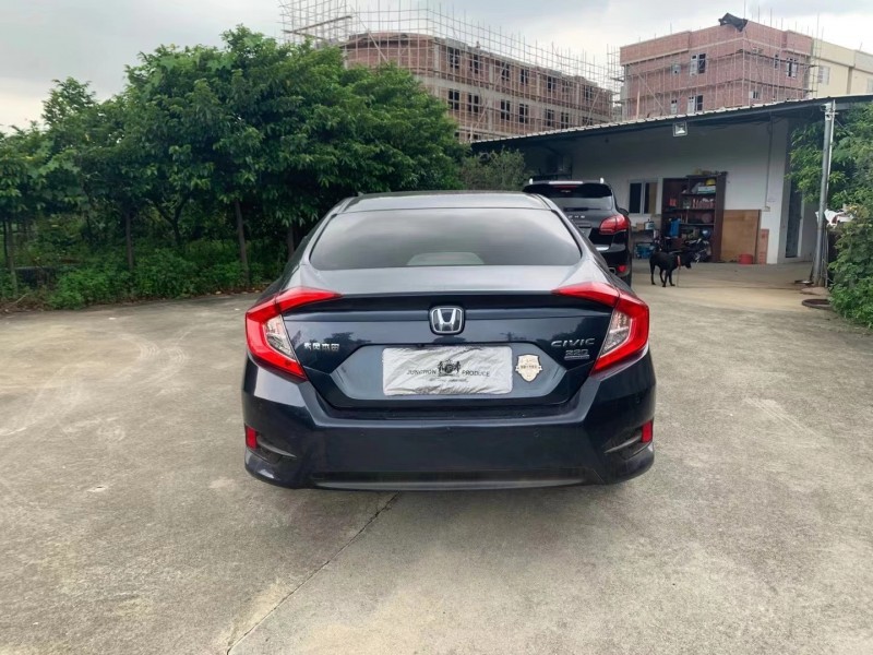 佛山17年本田思域7