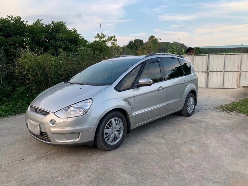 佛山10年福特麦克斯2