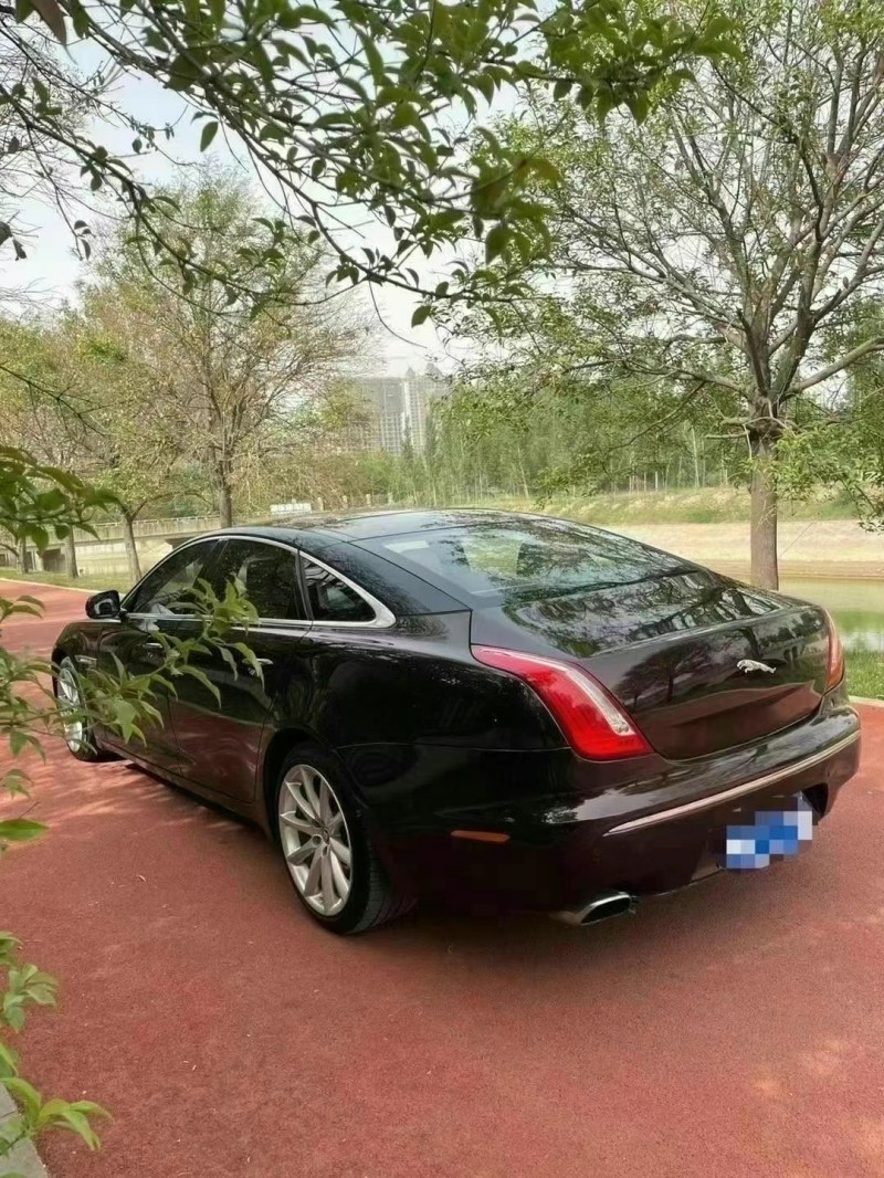 濟寧12年捷豹XJ8