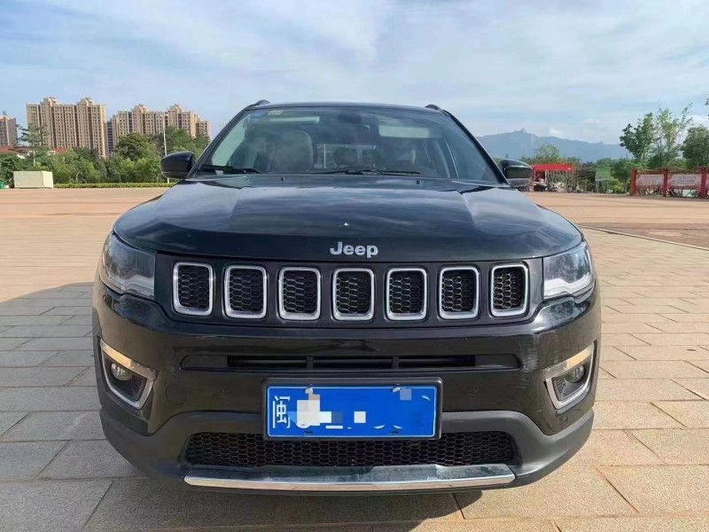 廈門17年Jeep指南者9