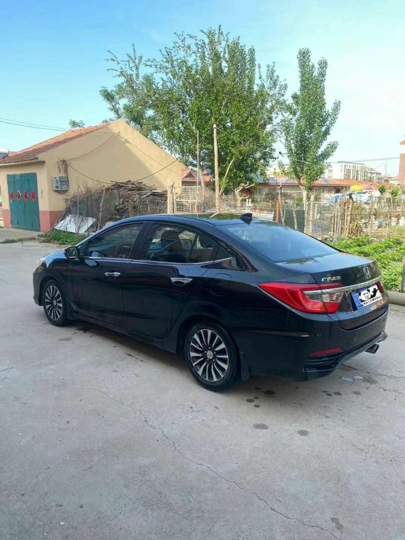 青岛14年本田凌派3