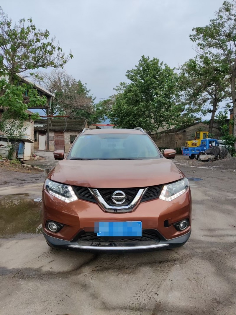 運城16年日產奇駿1