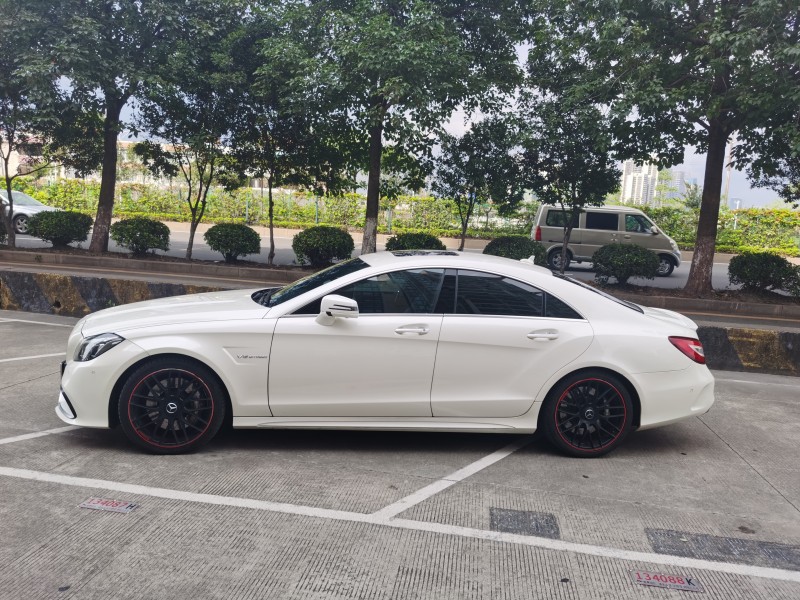 佛山17年奔驰CLS级AMG8