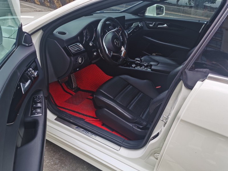 佛山17年奔驰CLS级AMG3