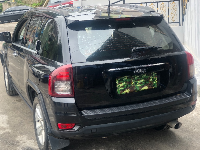 黔東南13年Jeep指南者1