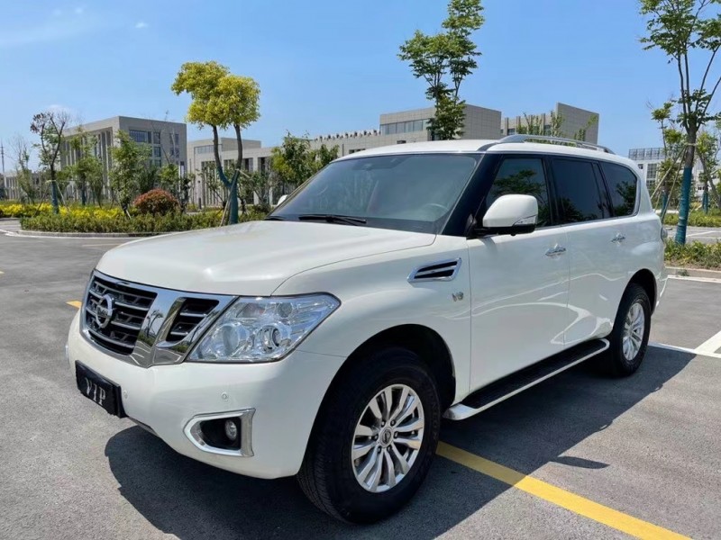 盐城19年日产途乐3