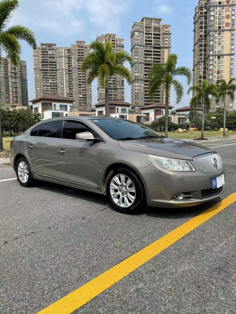 佛山09年别克君越2