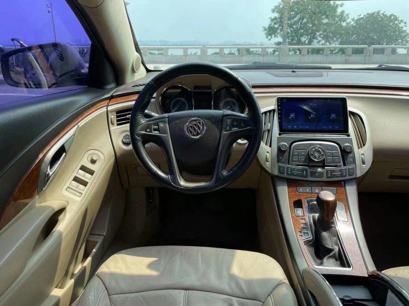 佛山09年别克君越4